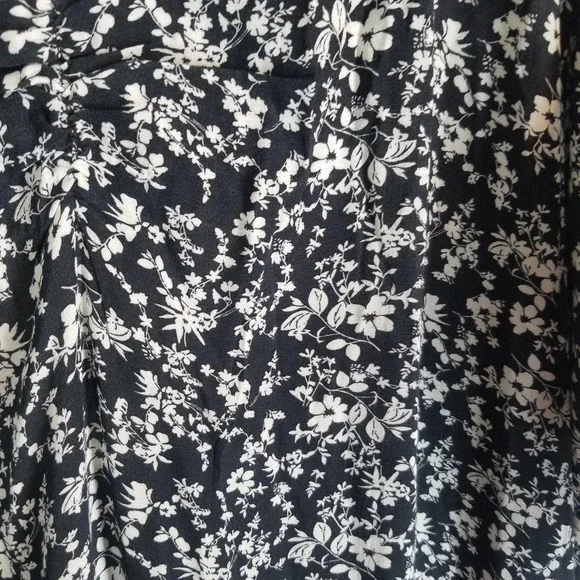 A New Day Black Floral Print Flutter‎ Sleeve V Neck Midi Dress Plus Size 3X - Picture 10 of 13